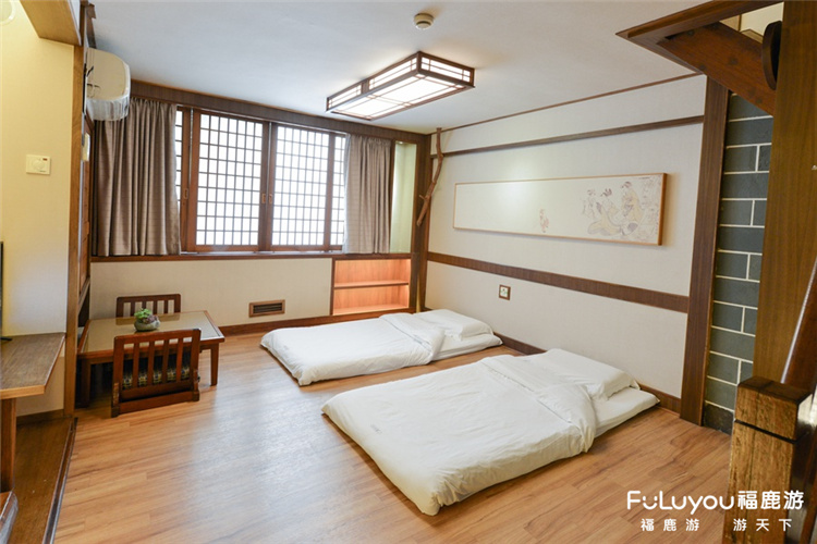 珠海御溫泉御瀛莊·4人復(fù)式大床套房10